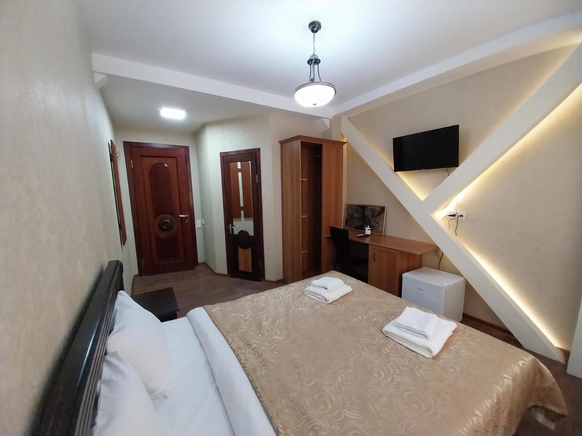 Aeetes Palace Hotel Koetaisi Buitenkant foto