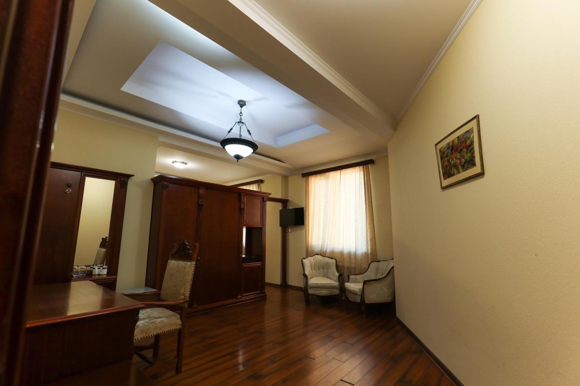 Aeetes Palace Hotel Koetaisi Buitenkant foto