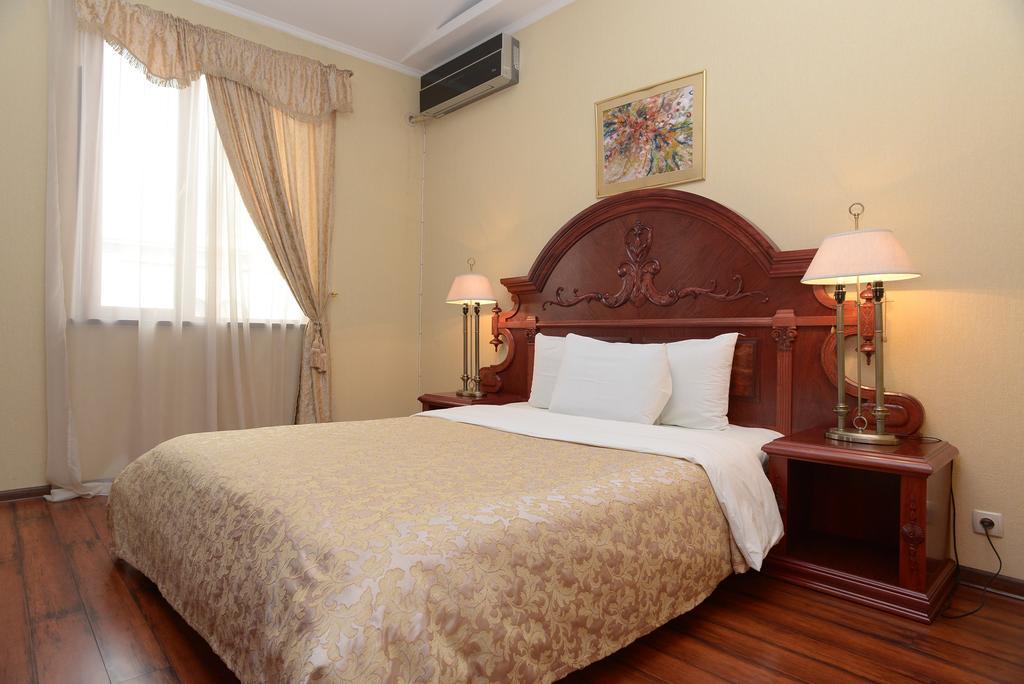 Aeetes Palace Hotel Koetaisi Buitenkant foto